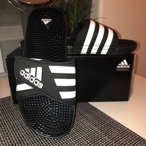 Adidas adissage slide
